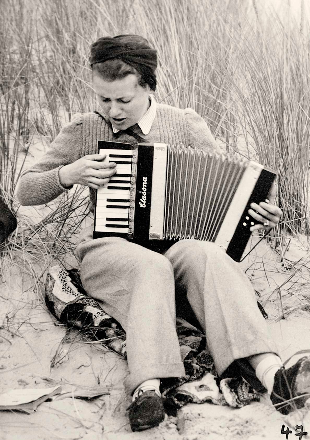 Entre idéaux pacifistes et complexité de l'époque