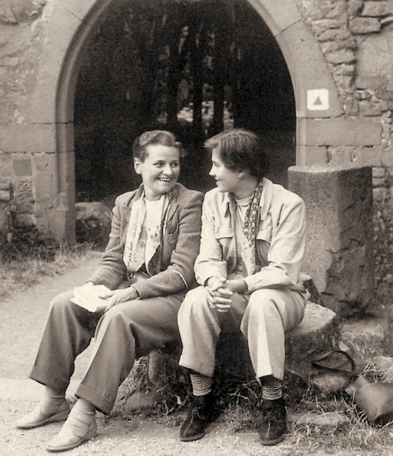 Entre idéaux pacifistes et complexité de l'époque