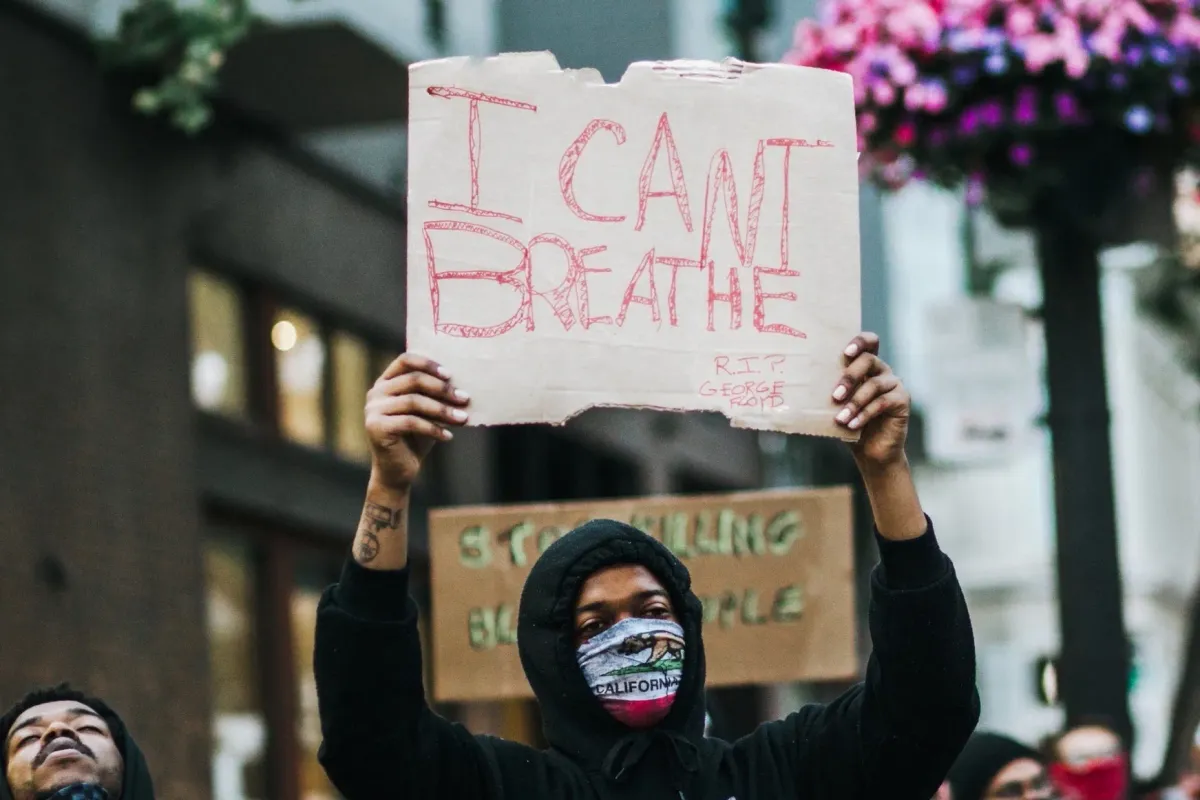 « I can’t breathe! »